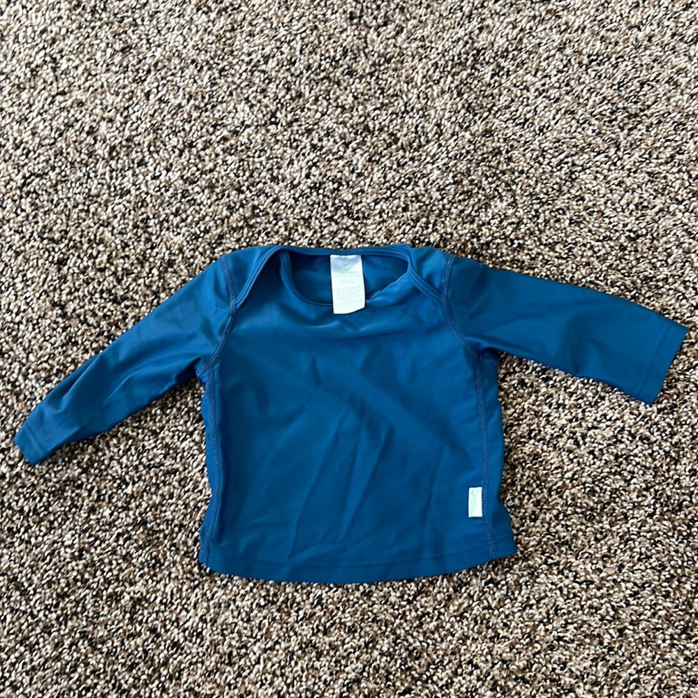 Boys rash guard